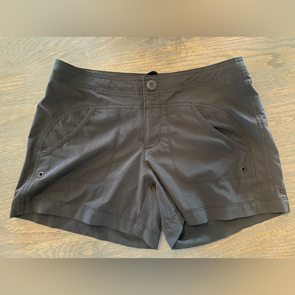 Athleta Trekkie Shorts Size 0